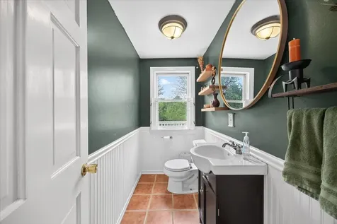17 Chamberlain Road Scarborough ME 04074