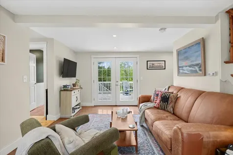 17 Chamberlain Road Scarborough ME 04074