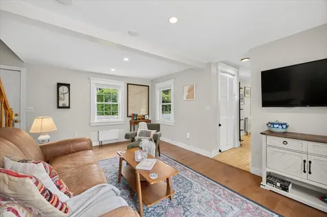 17 Chamberlain Road Scarborough ME 04074