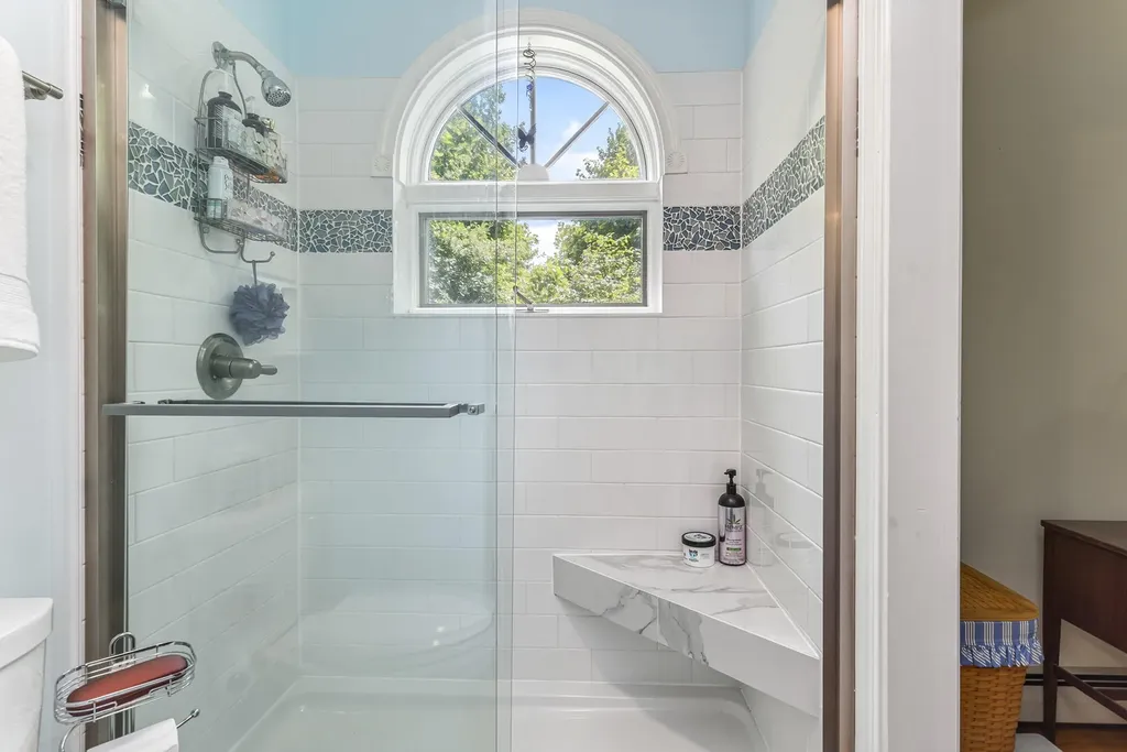 51 Old Mast Road Portland ME 04102