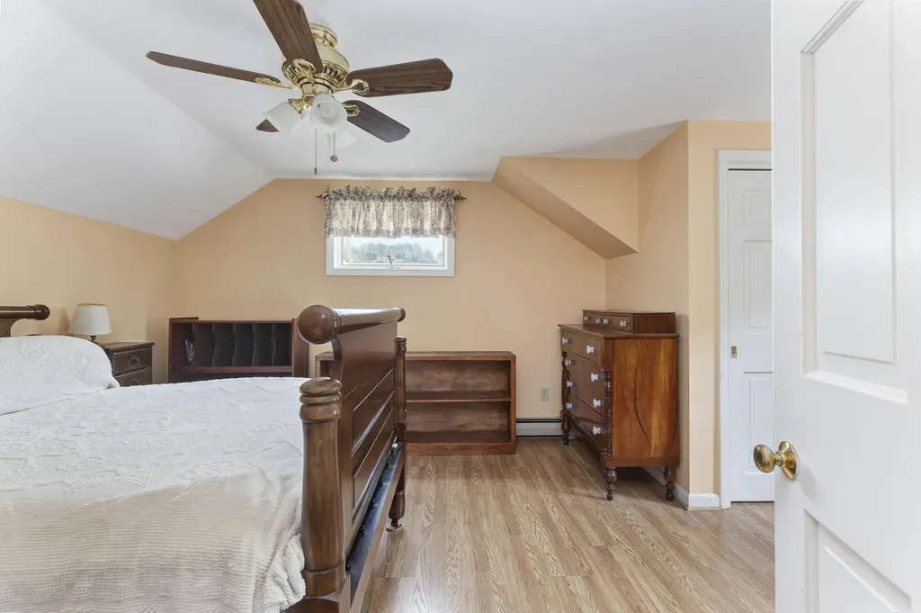 51 Old Mast Road Portland ME 04102