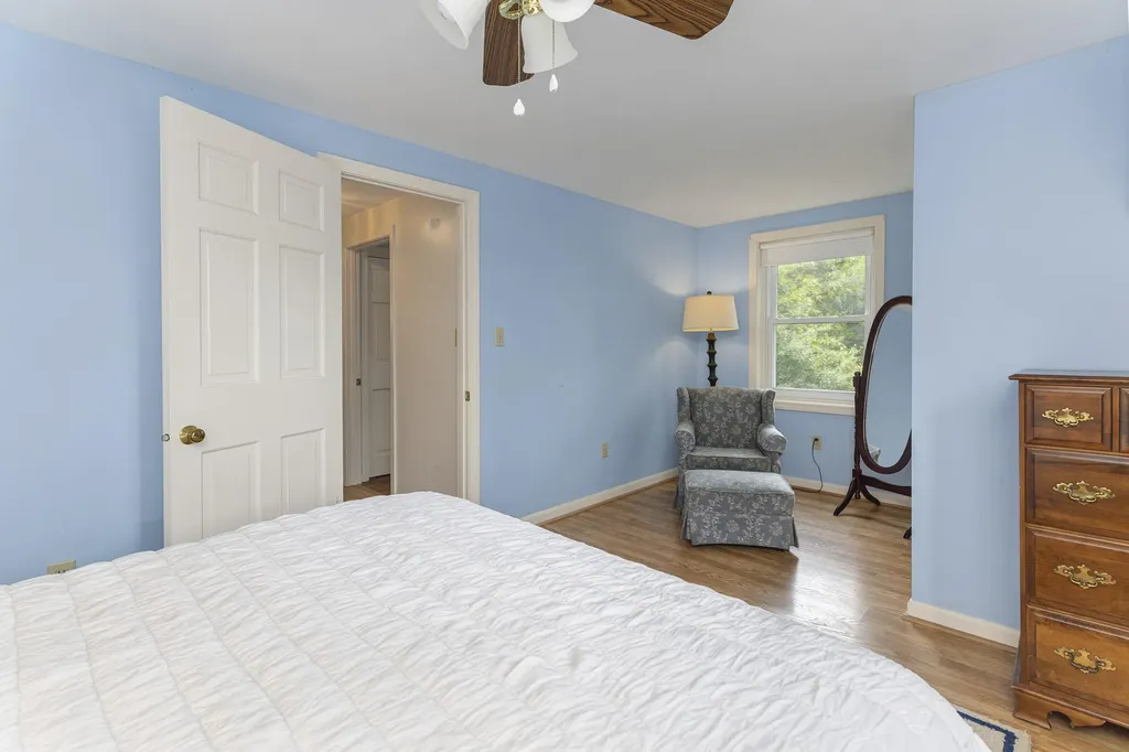 51 Old Mast Road Portland ME 04102