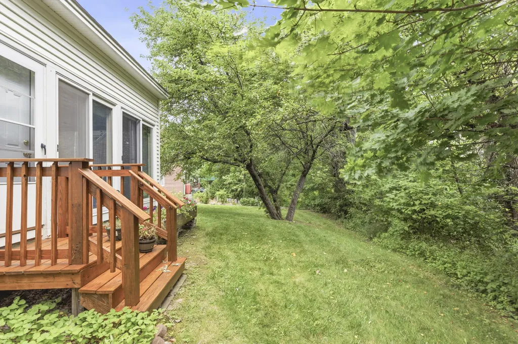 51 Old Mast Road Portland ME 04102