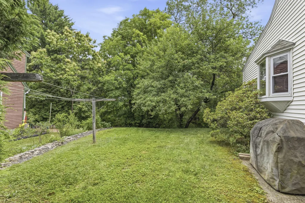51 Old Mast Road Portland ME 04102