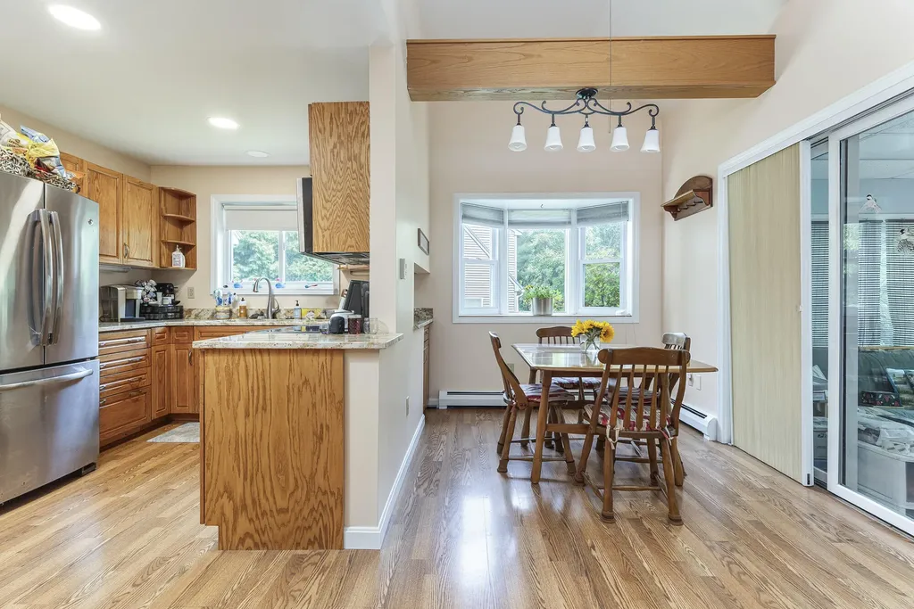 51 Old Mast Road Portland ME 04102