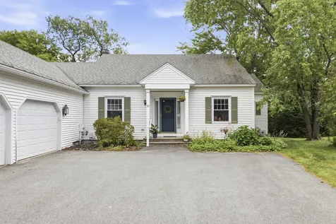51 Old Mast Road Portland ME 04102