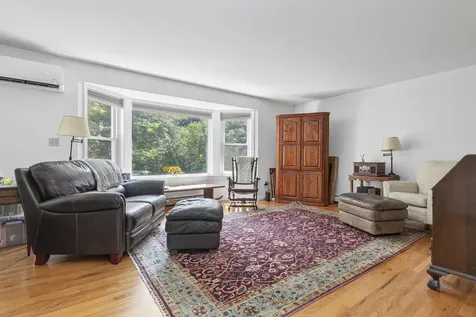 51 Old Mast Road Portland ME 04102