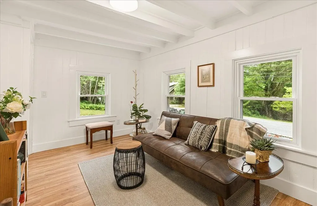 275 Sound Drive Mount Desert ME 04660