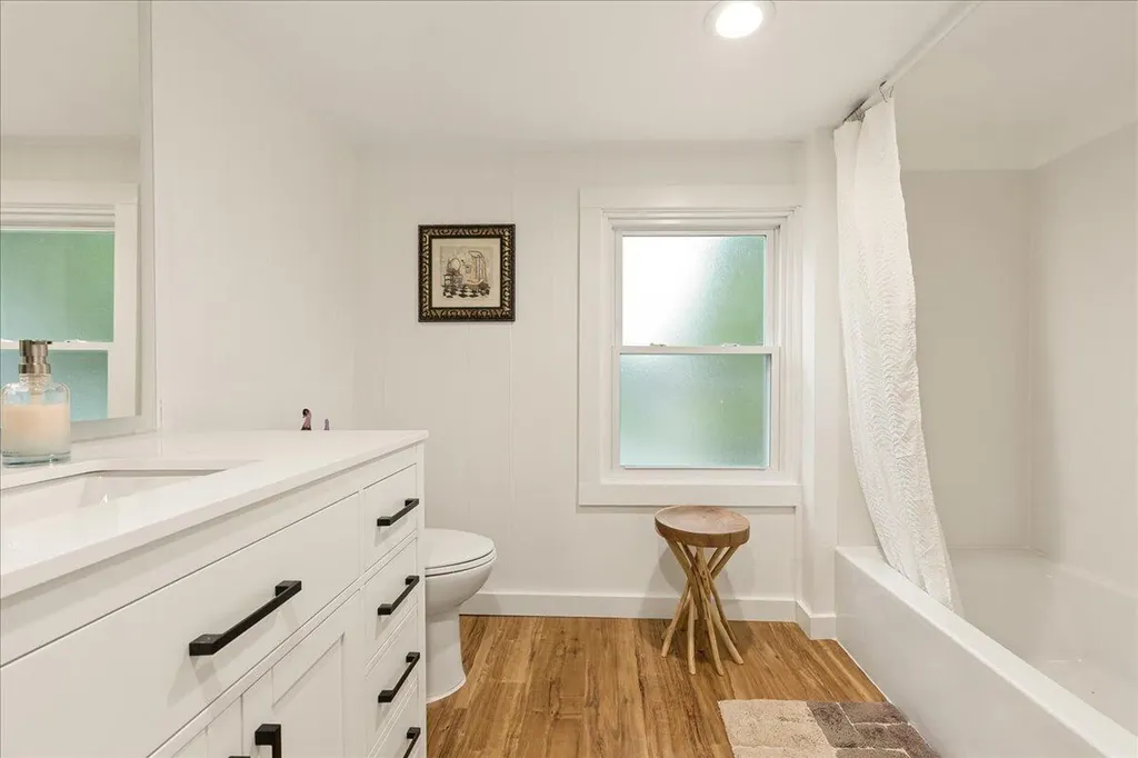 275 Sound Drive Mount Desert ME 04660