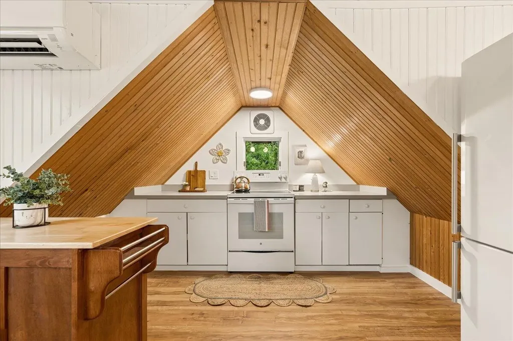 275 Sound Drive Mount Desert ME 04660