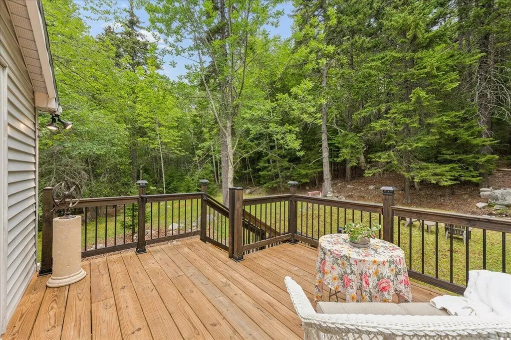 275 Sound Drive Mount Desert ME 04660