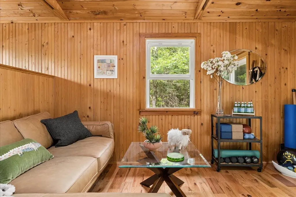 275 Sound Drive Mount Desert ME 04660