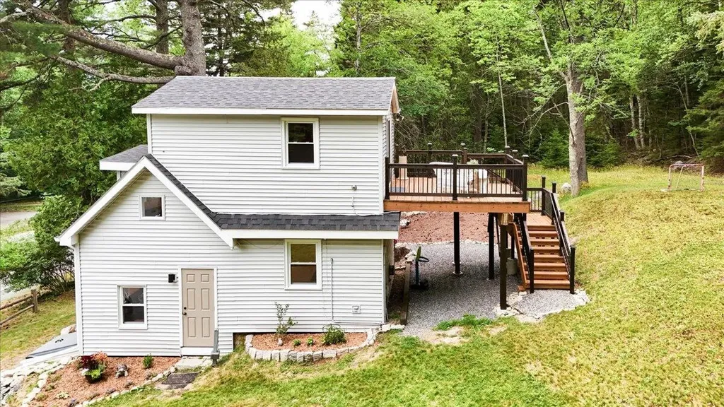 275 Sound Drive Mount Desert ME 04660
