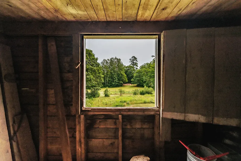 489 North Road Bethel ME 04217