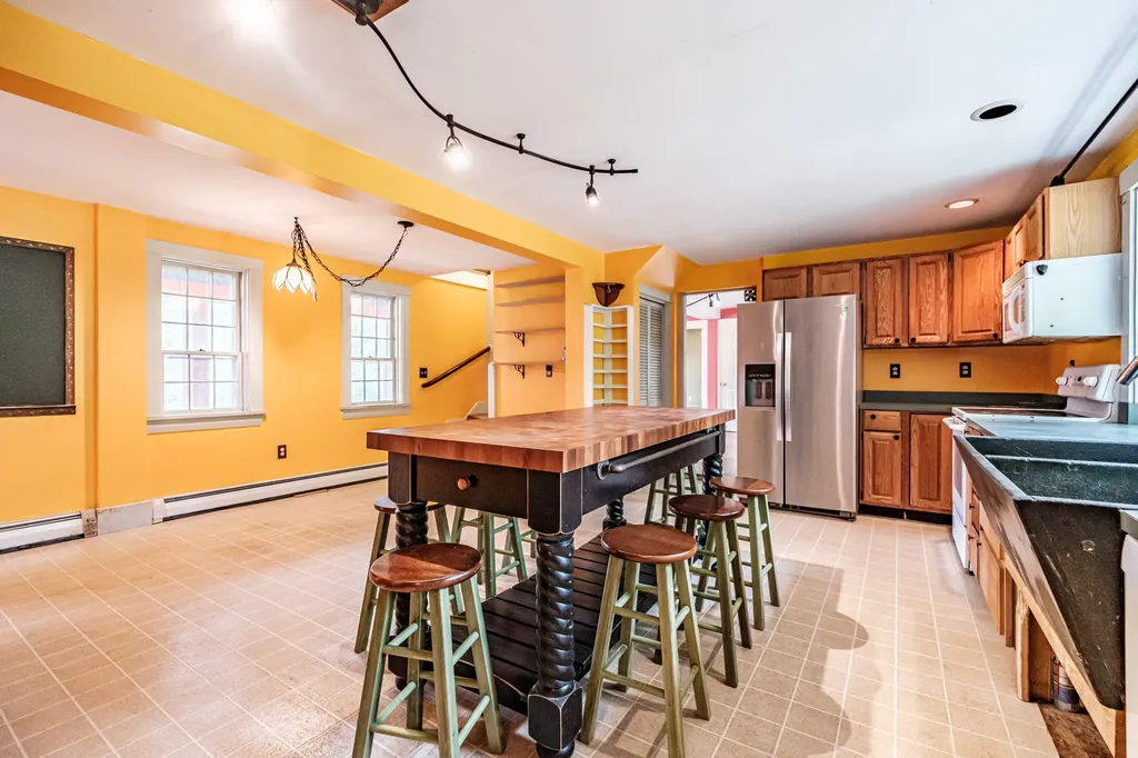 489 North Road Bethel ME 04217