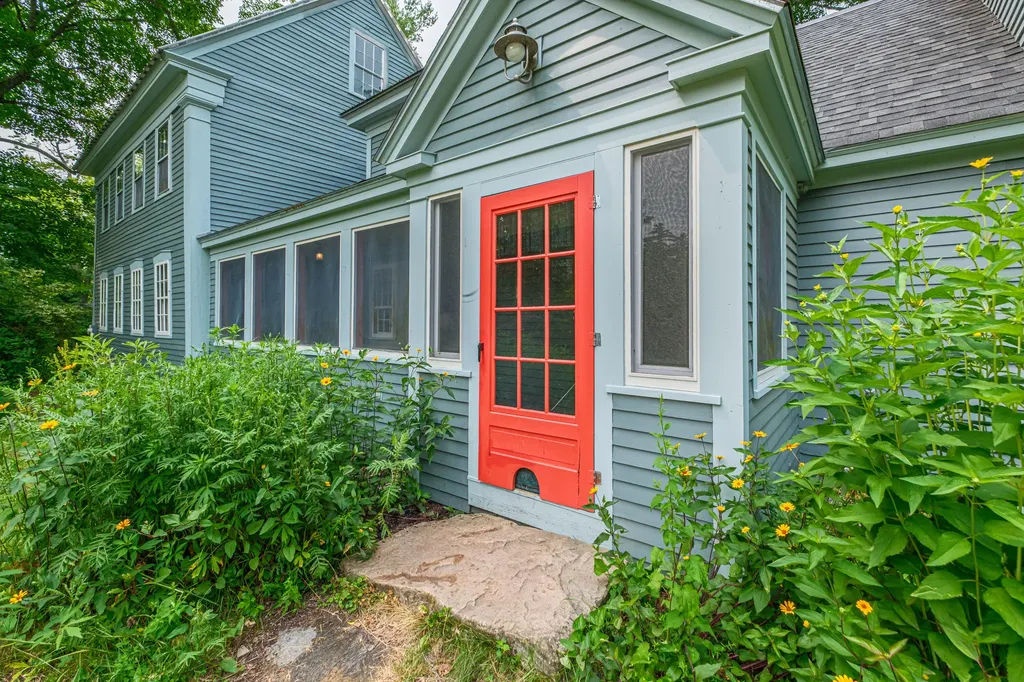 489 North Road Bethel ME 04217