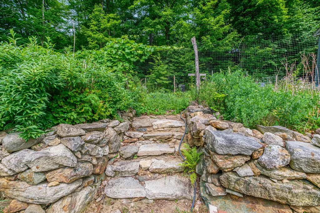 489 North Road Bethel ME 04217