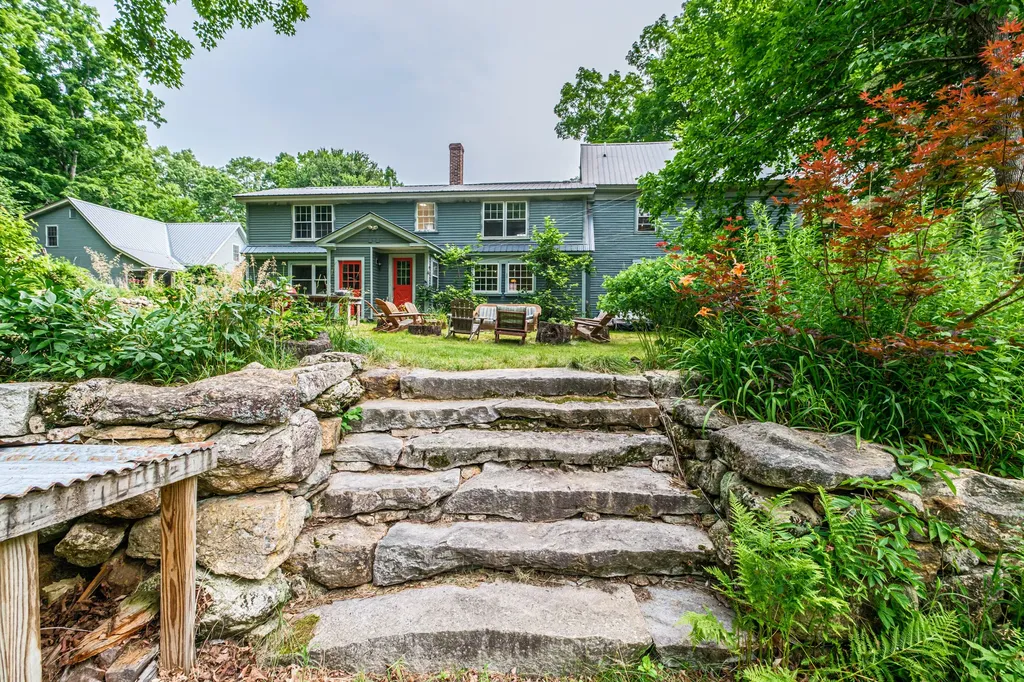 489 North Road Bethel ME 04217