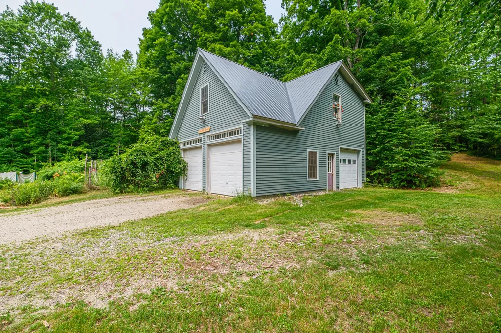 489 North Road Bethel ME 04217