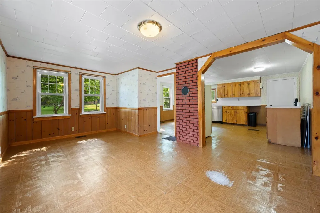 67 W Side Drive Verona Island ME 04416