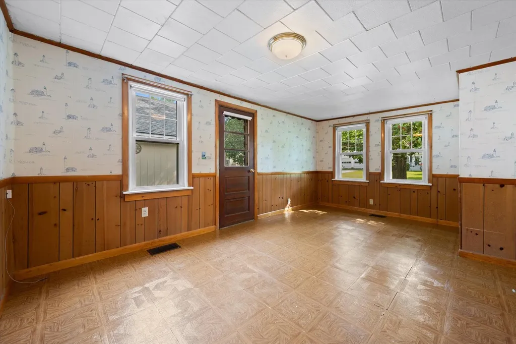 67 W Side Drive Verona Island ME 04416