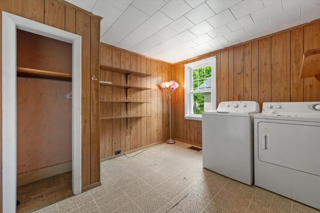 67 W Side Drive Verona Island ME 04416