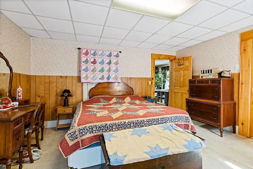 19 Spring Street Clinton ME 04927