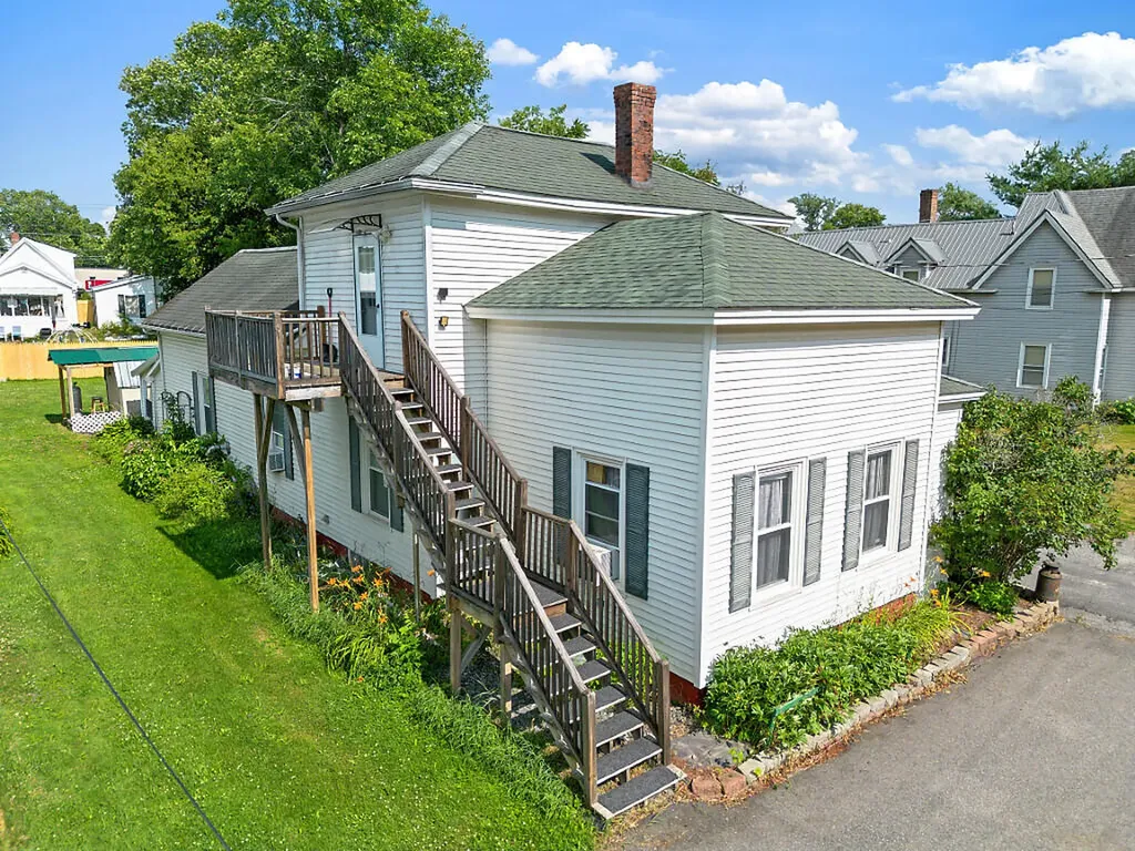 19 Spring Street Clinton ME 04927
