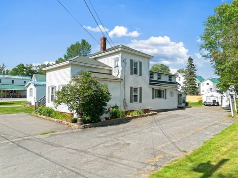 19 Spring Street Clinton ME 04927