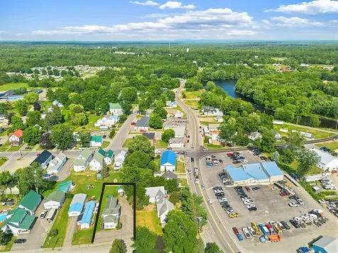 19 Spring Street Clinton ME 04927