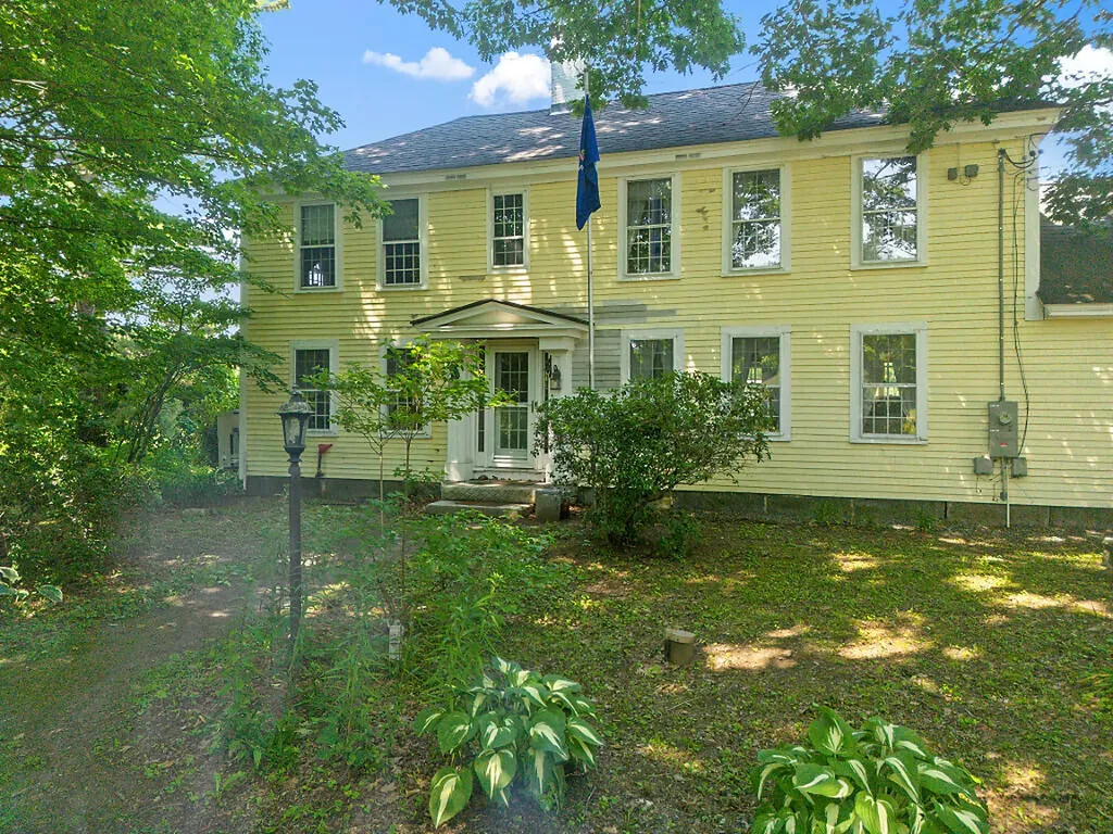 34 Burleigh Road Vassalboro ME 04989