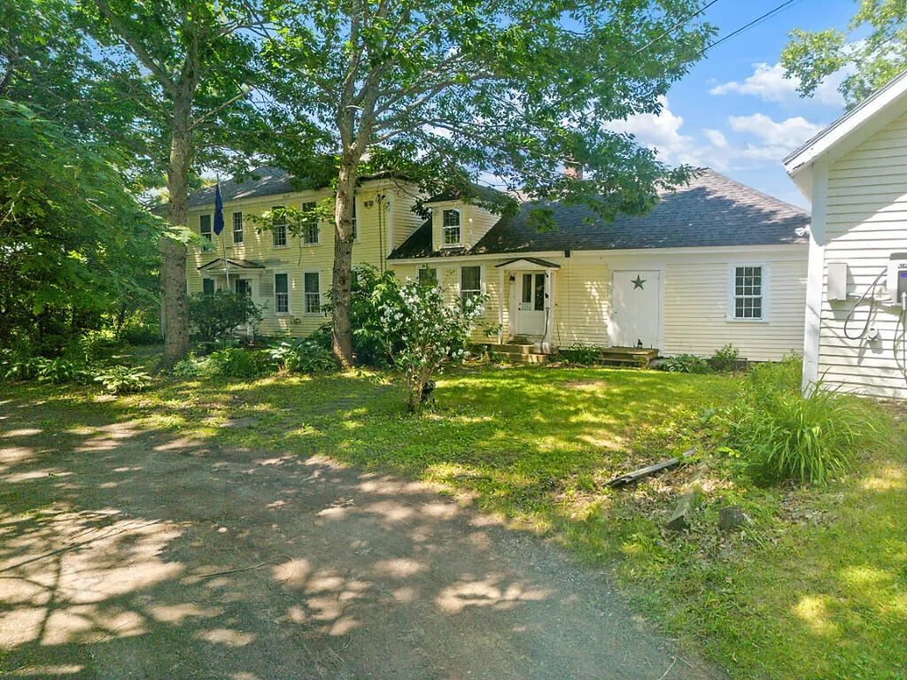 34 Burleigh Road Vassalboro ME 04989