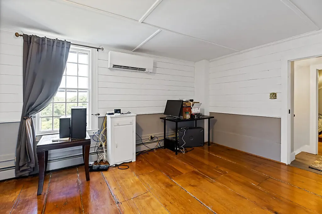 34 Burleigh Road Vassalboro ME 04989