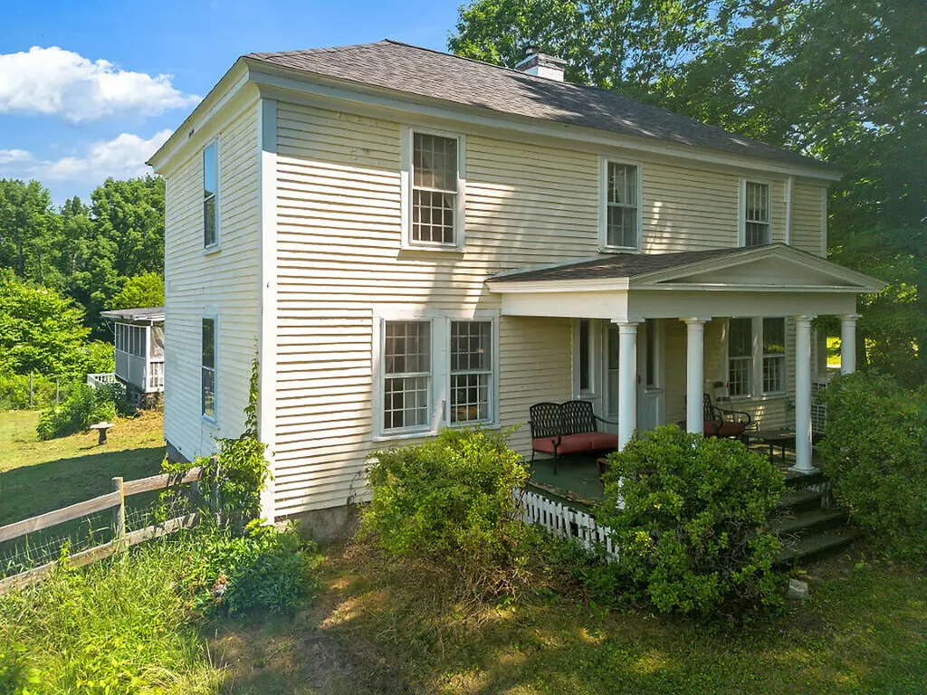 34 Burleigh Road Vassalboro ME 04989