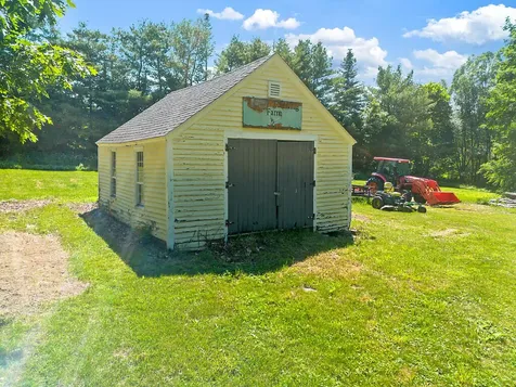 34 Burleigh Road Vassalboro ME 04989