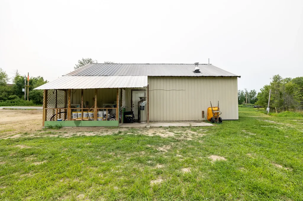 1083 Manchester Road Belgrade ME 04917