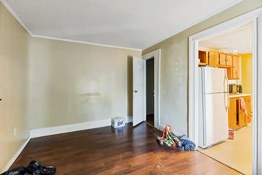 8 Commercial Street Hartland ME 04943