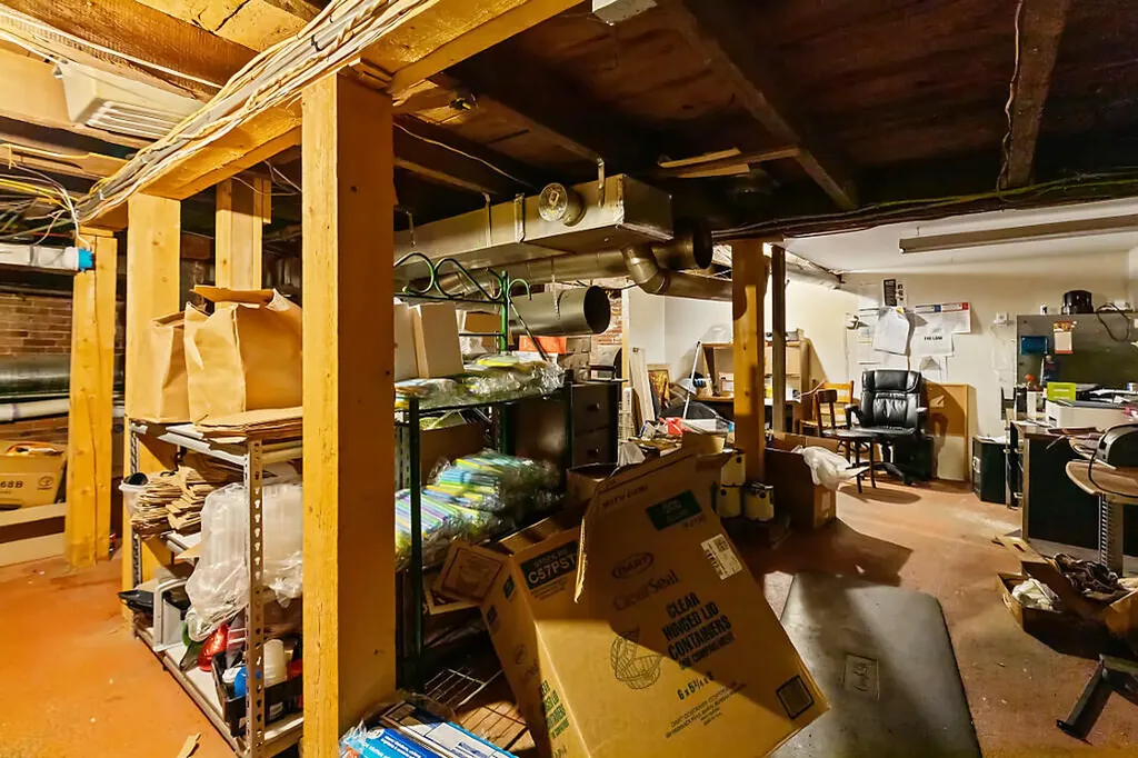 8 Commercial Street Hartland ME 04943
