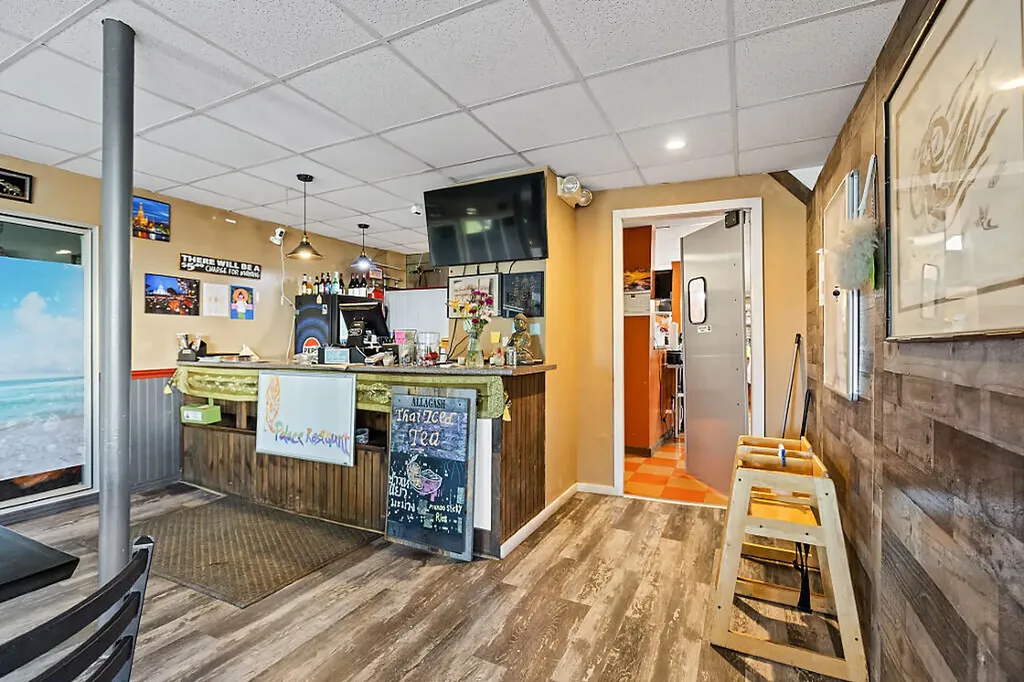 8 Commercial Street Hartland ME 04943