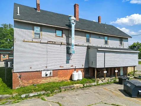8 Commercial Street Hartland ME 04943
