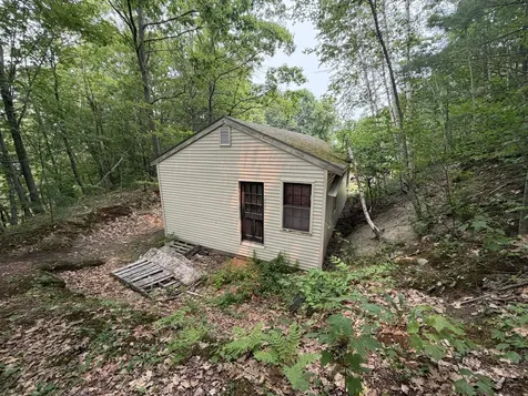 21 7th Street Auburn ME 04210