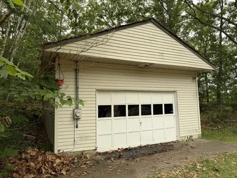 21 7th Street Auburn ME 04210