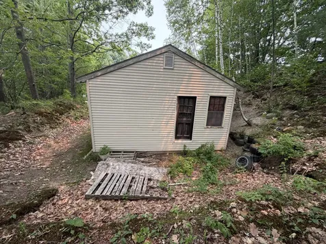 21 7th Street Auburn ME 04210