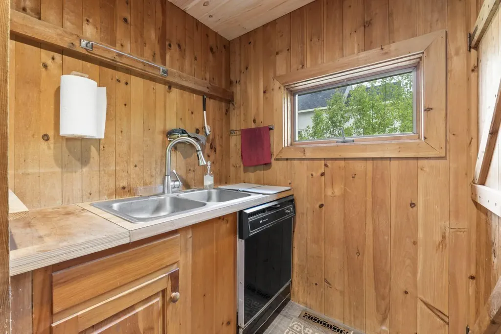 33 Lilly Lane Appleton ME 04862