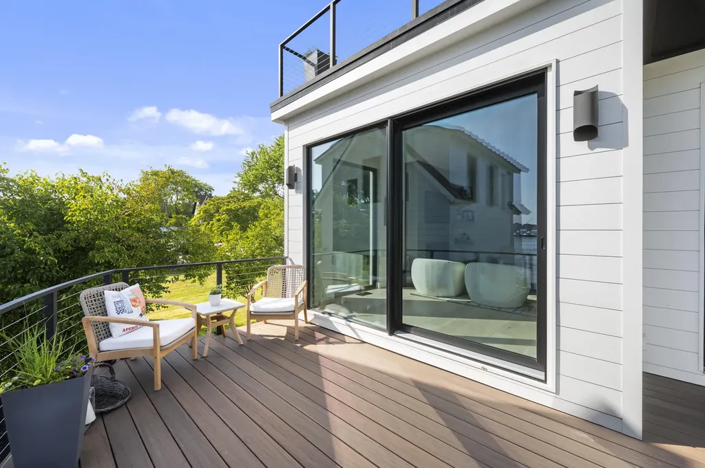 31 Water Street Kittery ME 03904