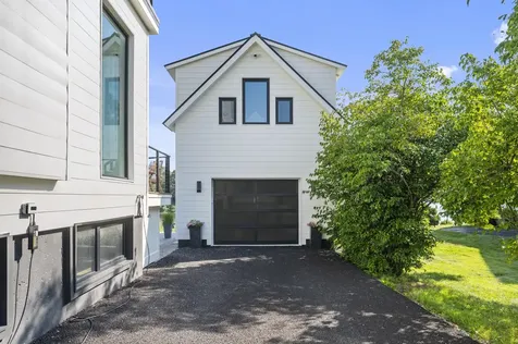 31 Water Street Kittery ME 03904