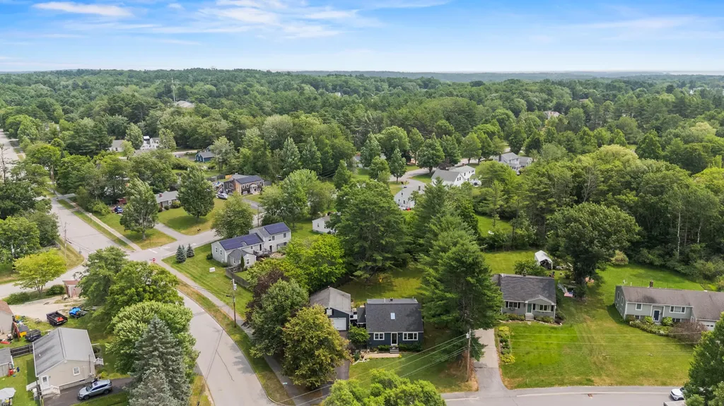 4 Ellen Circle Yarmouth ME 04096