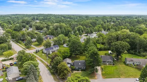 4 Ellen Circle Yarmouth ME 04096