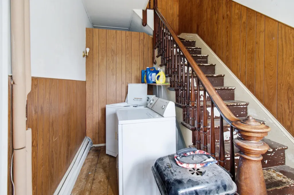16 Temple Street Auburn ME 04210