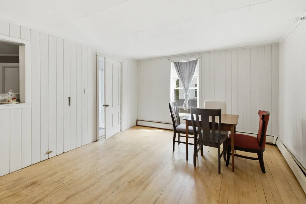 16 Temple Street Auburn ME 04210
